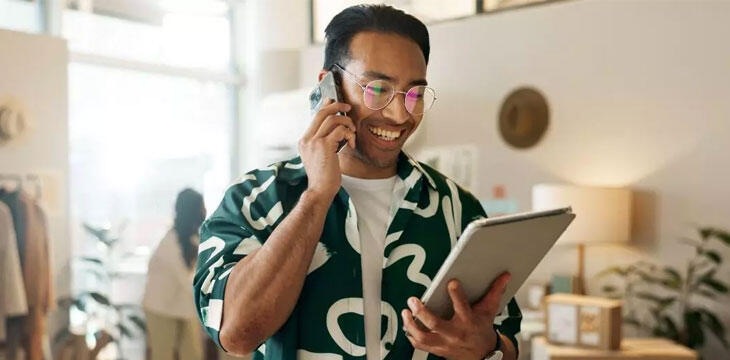 Mobility Business Man Glasses Smile Cellular