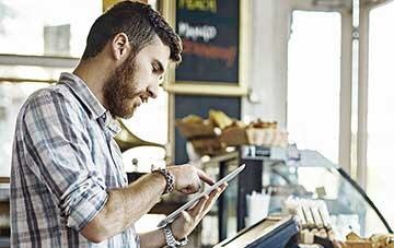 homme barbe restaurant pme