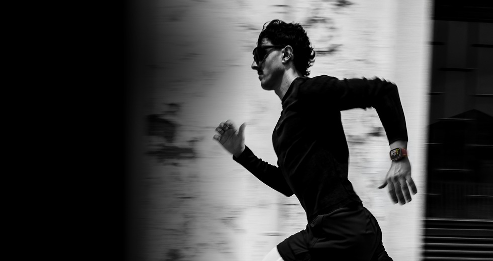 A person running while wearing Apple Watch Ultra 4