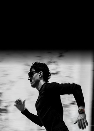 A person running while wearing Apple Watch Ultra 4