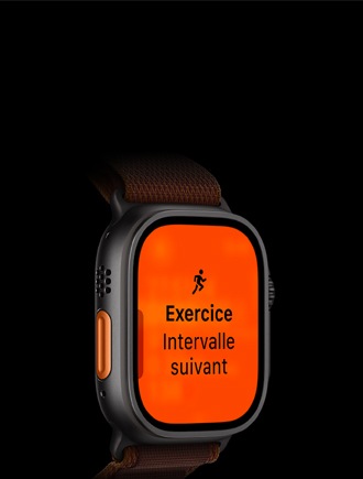 Apple Watch Ultra 4, boîtier en titane, couleur noir, entraînement de course, prochain intervalle, côté gauche, bouton Action orange, bracelet Alpin