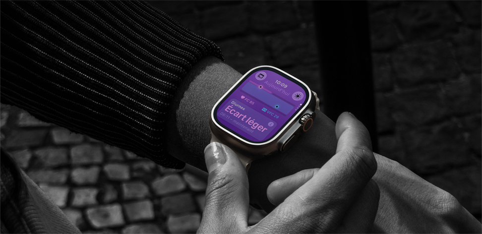 Personne portant une Apple Watch Ultra 4 au poignet, signes vitaux diurnes légèrement inhabituels