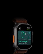 Apple Watch Ultra 4, boîtier en titane, couleur noir, fonctionnalité Course contre soi-même avec un plan d’itinéraire de course, côté gauche, bouton Action, bracelet Alpin, couleur bourgogne